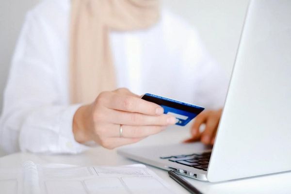Gemakkelijk & vertrouwt jouw nieuwe raamdecoratie in 3 delen betalen