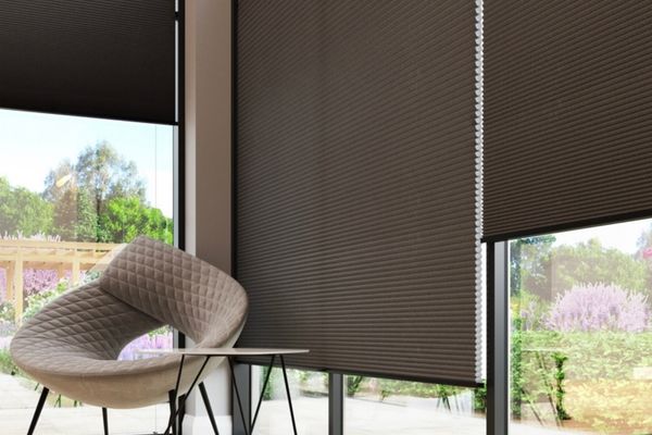 Welke raamdecoratie geeft privacy én laat toch licht door?