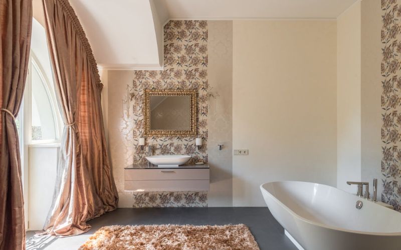 Zijn er gordijnen die geschikt zijn voor een kamer met veel vocht, zoals een badkamer?