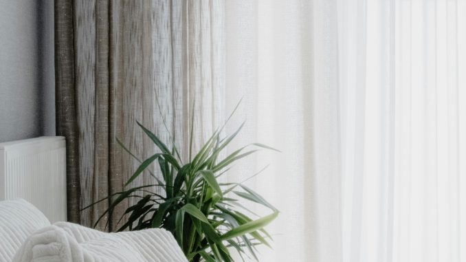 Raamdecoratie woonkamer - Pax raamdecoratie