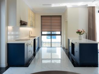 Ontdek of rolgordijnen of plisségordijnen het beste passen in jouw keuken. Vergelijk lichtregie, onderhoud, sfeer en functionaliteit in één duidelijk overzicht - Pax raamdecoratie