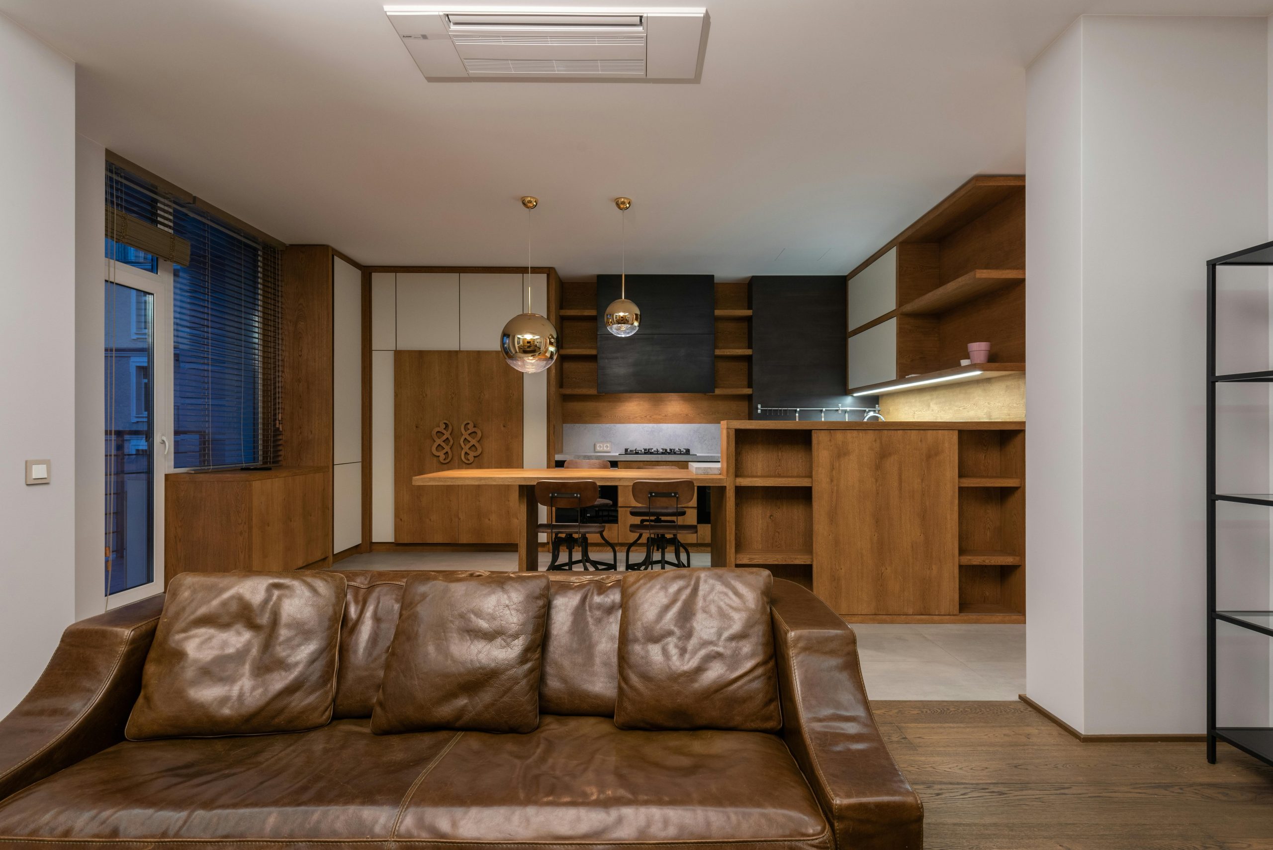 Raamdecoratie kiezen voor een open keuken en woonkamer