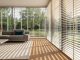 Welke raamdecoratie is geschikt voor woningen met veel glas?