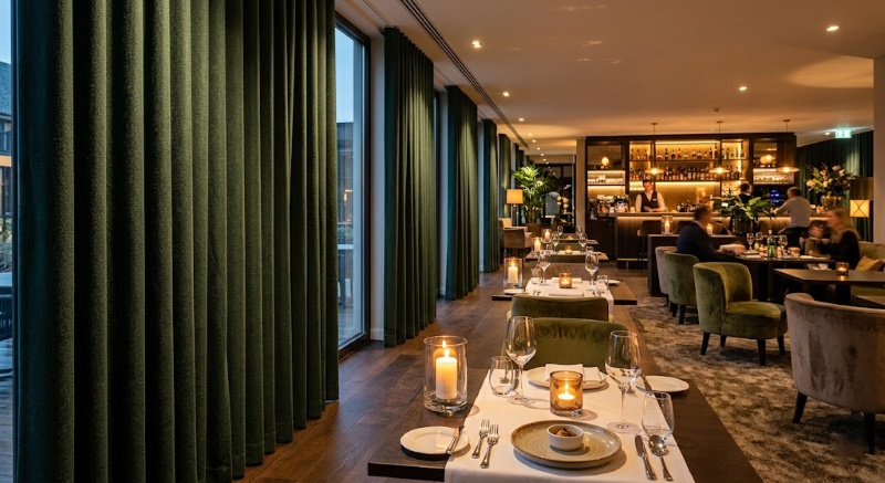 Brandvertragende Gordijnen In Hotel Restauratnt