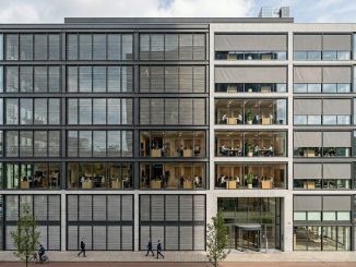 Kantoorpand met PAX Raamdecoratie Amsterdam Zuidas
