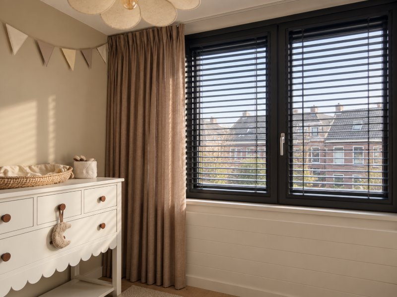 Welke kleuren zorgen voor een rustige babykamer?